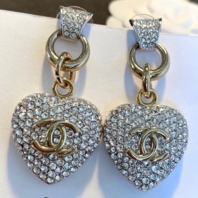  2020 C Heart 18K Gold Diamond Earrings